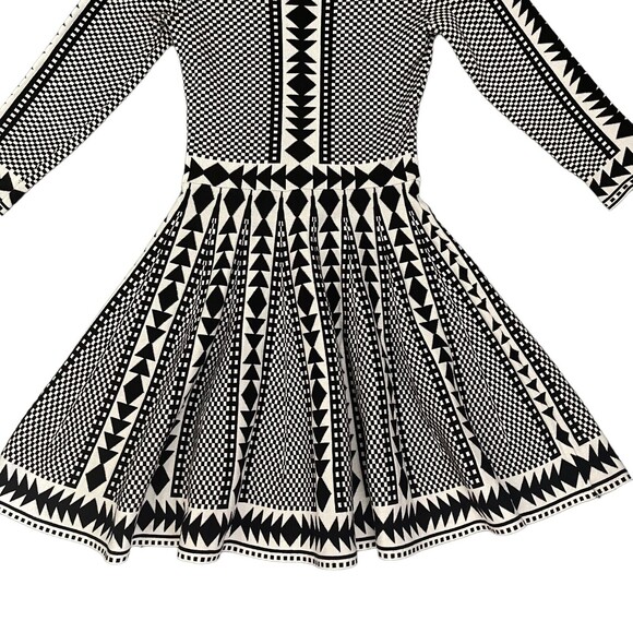 Altard State Black White Sweater Dress Size S Long Sleeves Fit Flare Geometric - Picture 4 of 12